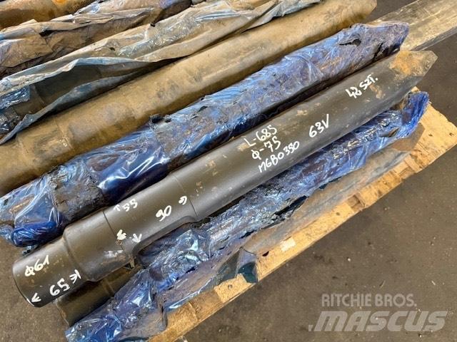 Miller MGB 0350 Hidrauliniai kūjai / Trupintuvai