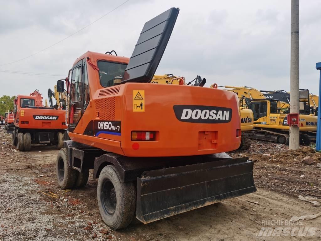 Doosan DH 150 W-7 Ratiniai ekskavatoriai