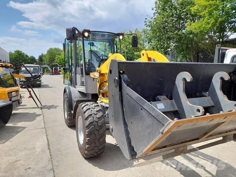 Paus SL 9075 Naudoti ratiniai krautuvai