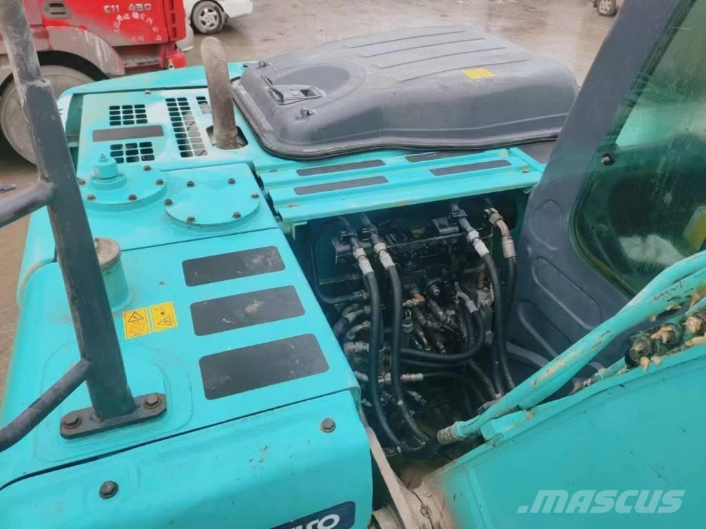 Kobelco SK 140 Vikšriniai ekskavatoriai