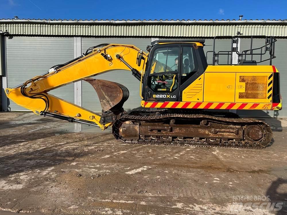 JCB 220X Vikšriniai ekskavatoriai