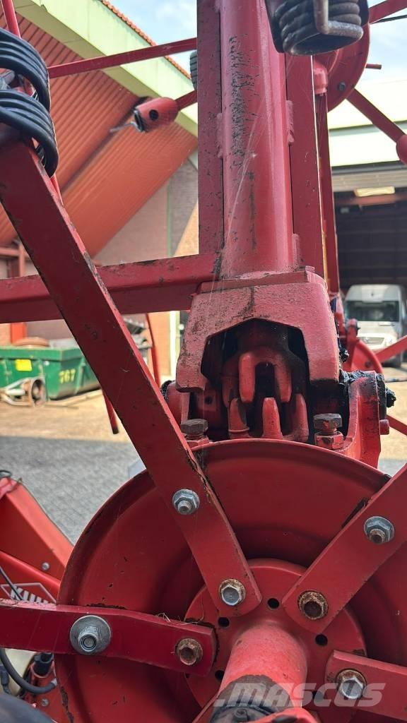 Kuhn GF 6401 M H Šieno grėbliai ir vartytuvai