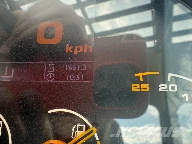 JCB 533-105 Teleskopiniai krautuvai