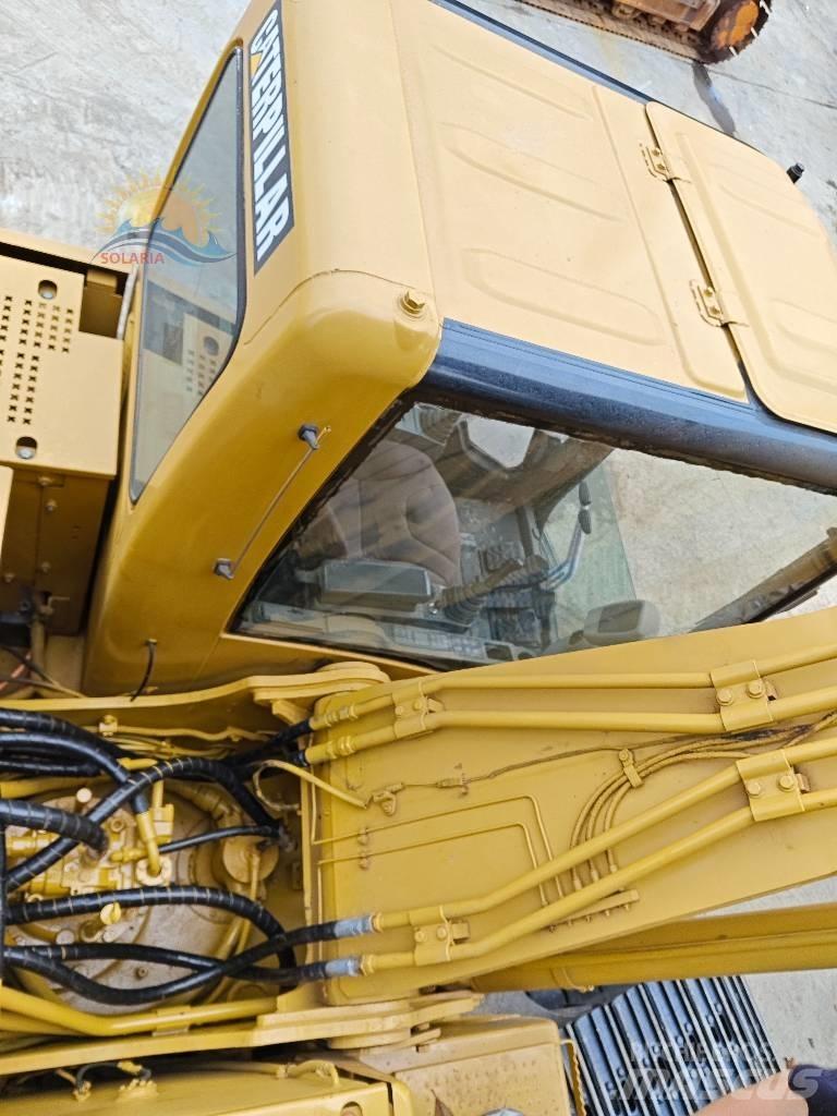 CAT 320 C L Vikšriniai ekskavatoriai