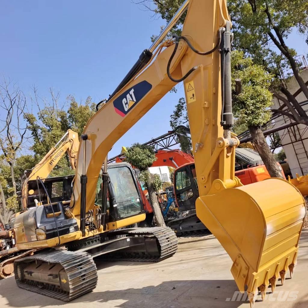CAT 320 D L Vikšriniai ekskavatoriai