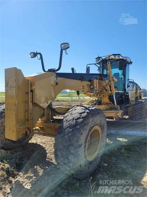 CAT 14M Greideriai