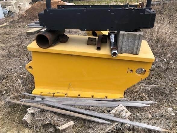 John Deere  Kiti naudoti statybos komponentai