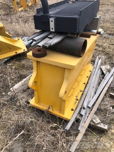 John Deere  Kiti naudoti statybos komponentai