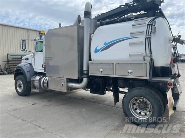 Peterbilt 348 Kombinuotos paskirties / vakuuminiai sunkvežimiai