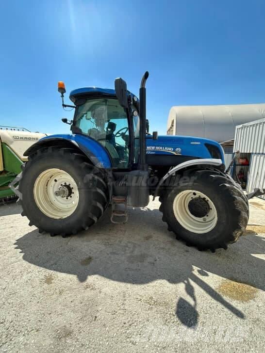 New Holland T7250 Traktoriai
