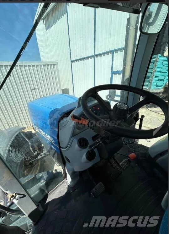 New Holland T7250 Traktoriai
