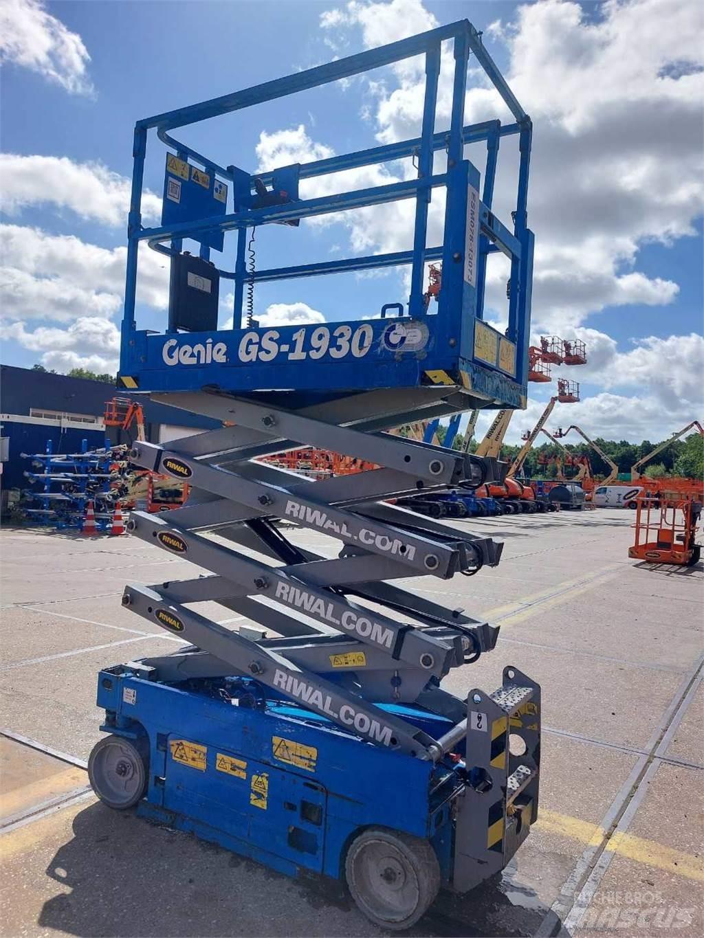Genie GS1930 Žirkliniai keltuvai