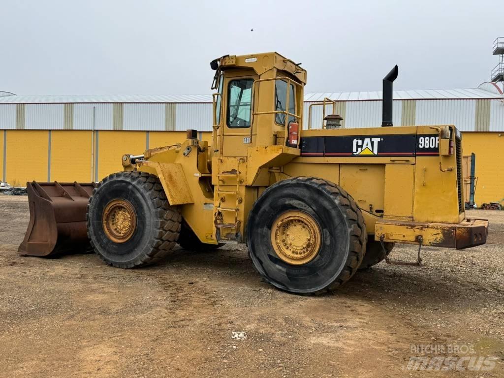 CAT 980 F Naudoti ratiniai krautuvai