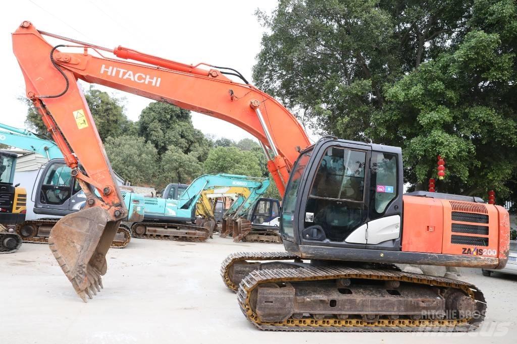 Hitachi ZX 200-5 G Vikšriniai ekskavatoriai