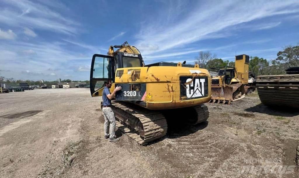CAT 320 D Vikšriniai ekskavatoriai