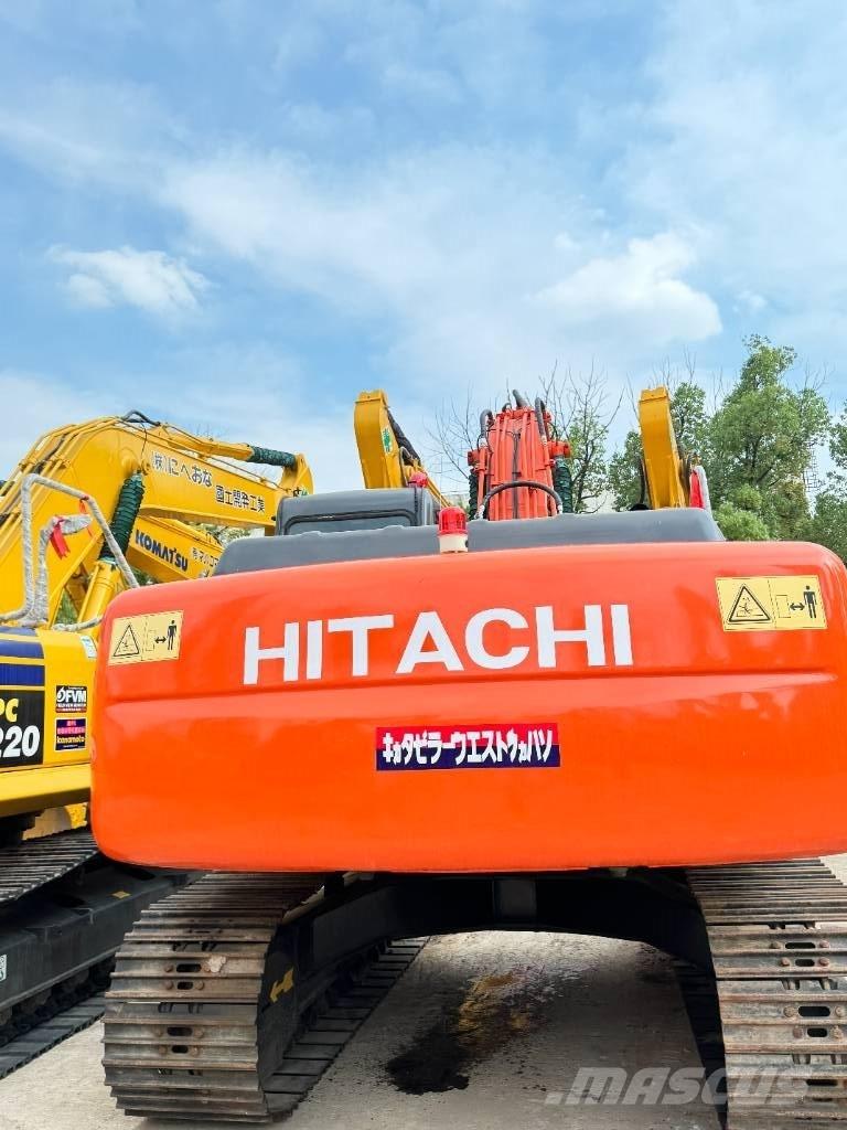 Hitachi ZX 200 Vikšriniai ekskavatoriai