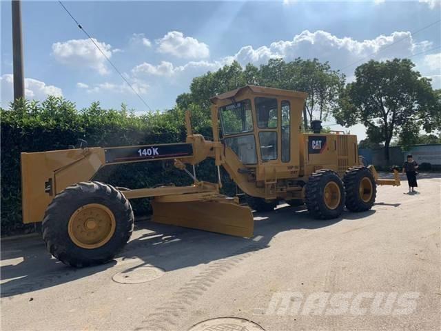 CAT 140K Greideriai