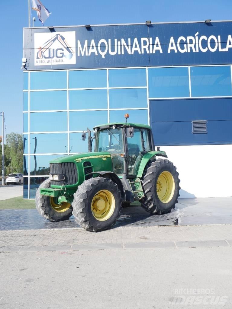 John Deere 6930 Traktoriai