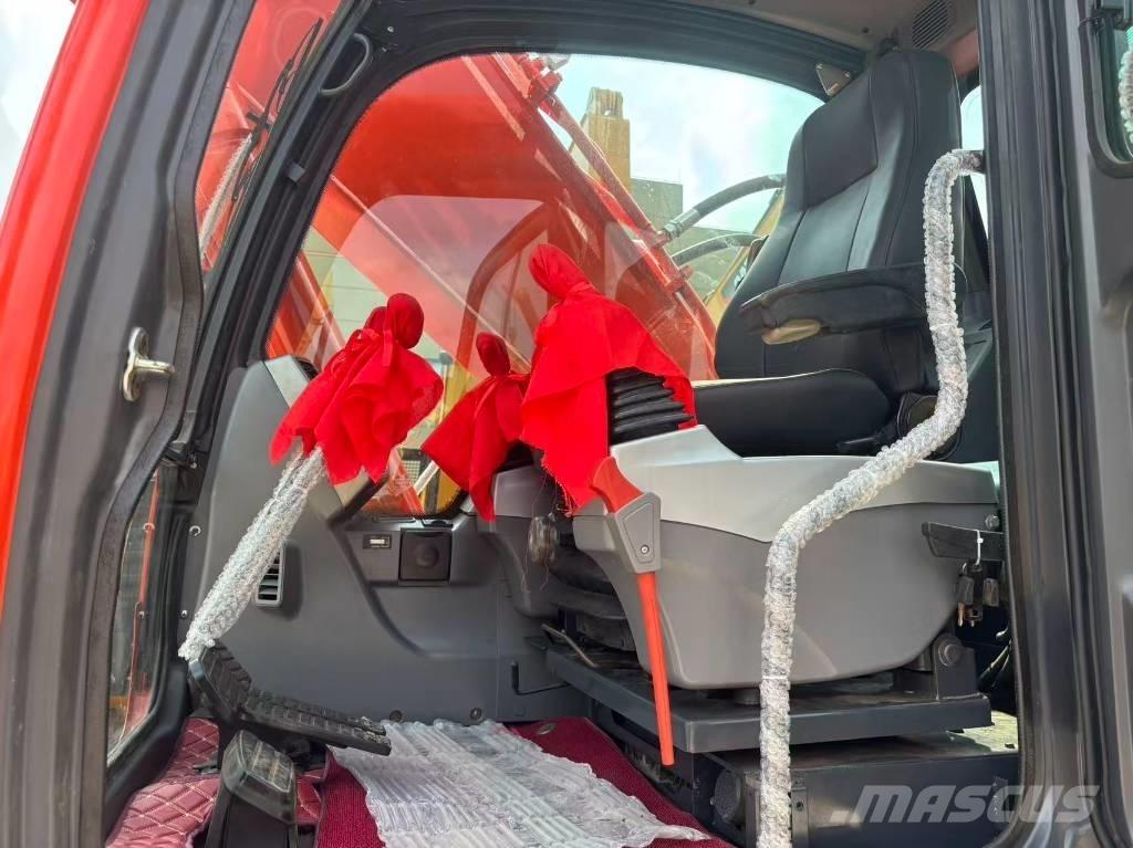 Doosan 225 LC Vikšriniai ekskavatoriai