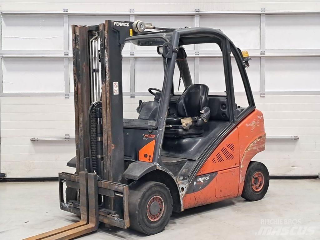 Linde H25D-02 Dyzeliniai krautuvai