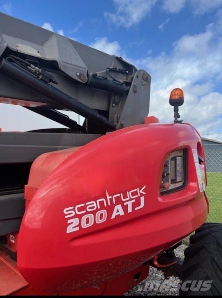Manitou 200ATJ RC Alkūniniai keltuvai