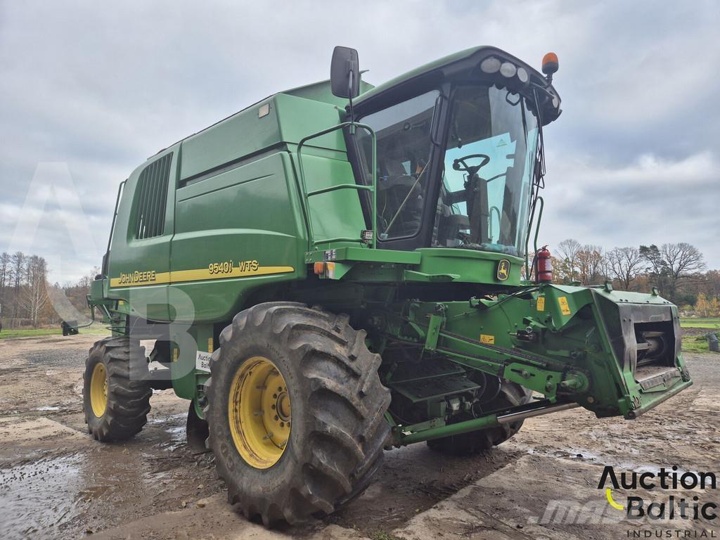 John Deere 9540 Derliaus nuėmimo kombainai