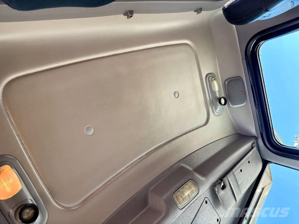 Peterbilt 388 Naudoti vilkikai