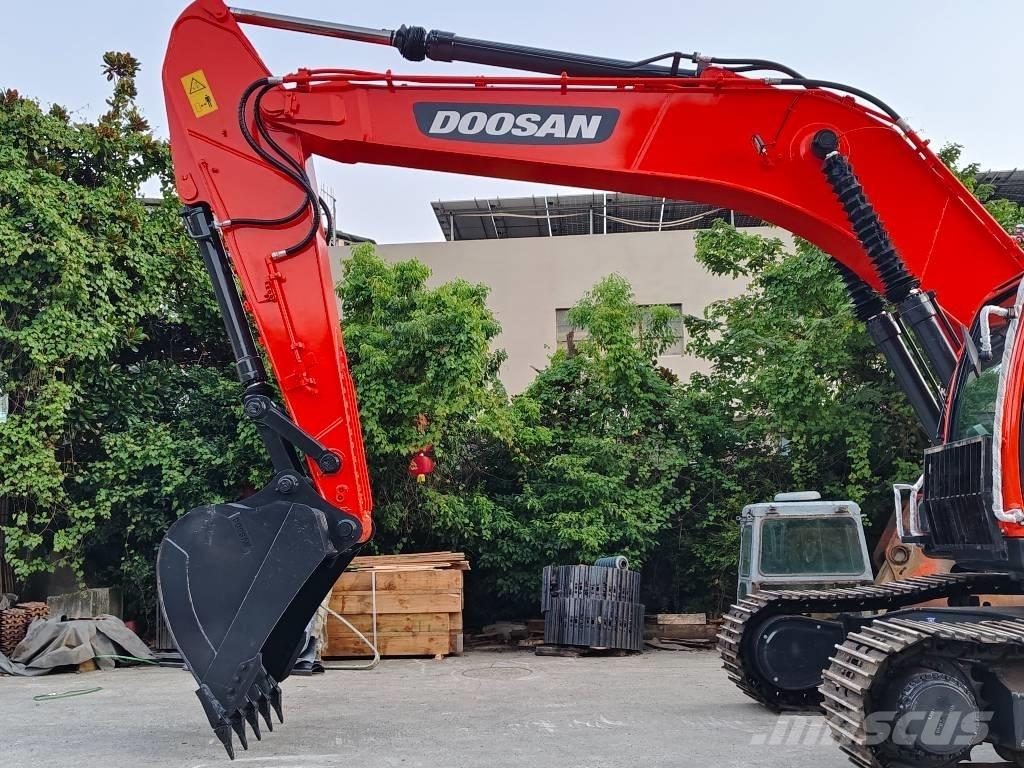 Doosan DX300LC-9C Vikšriniai ekskavatoriai