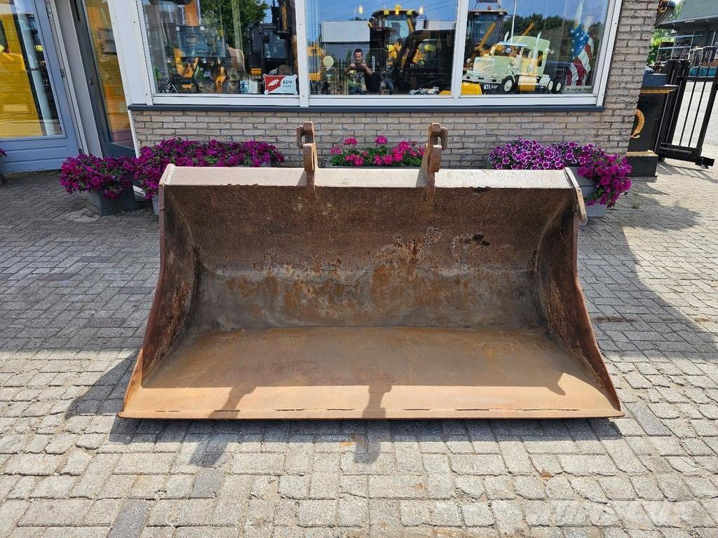 Beco Slotenbak Kaušai