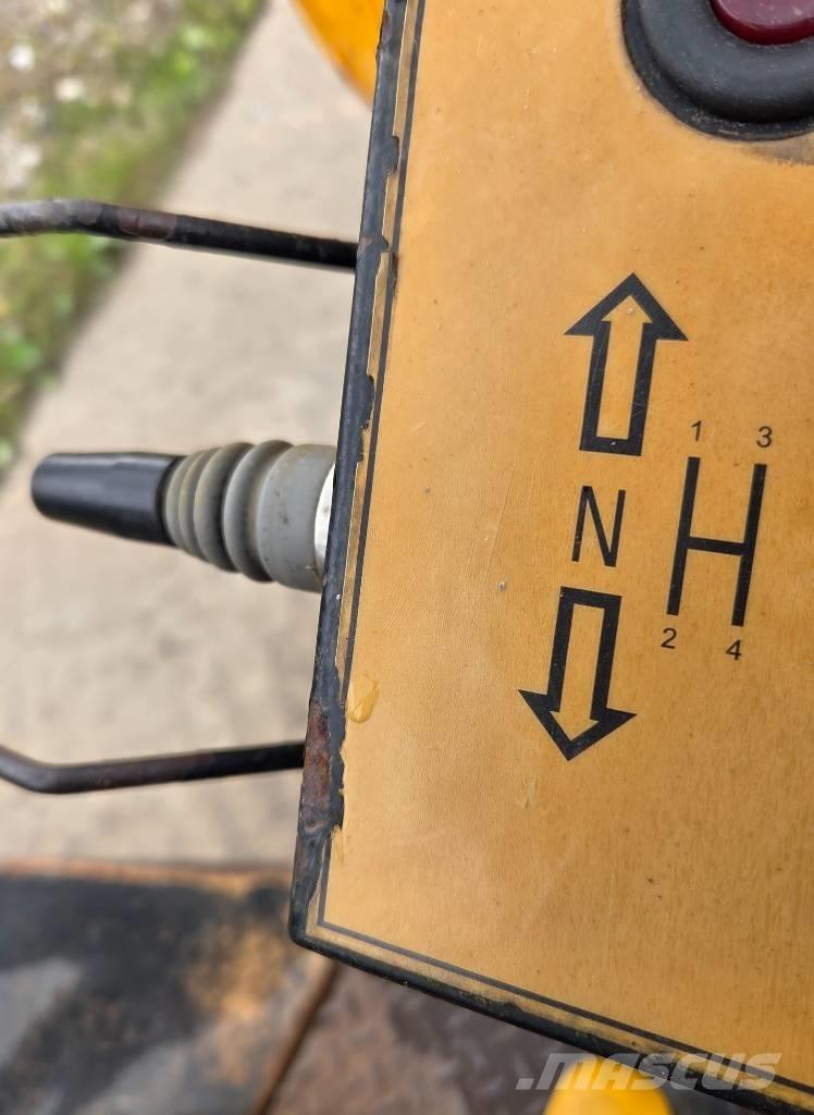 JCB 6 TST Statybiniai savivarčiai sunkvežimiai