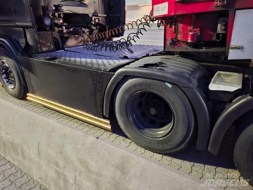 Scania R 560 Naudoti vilkikai