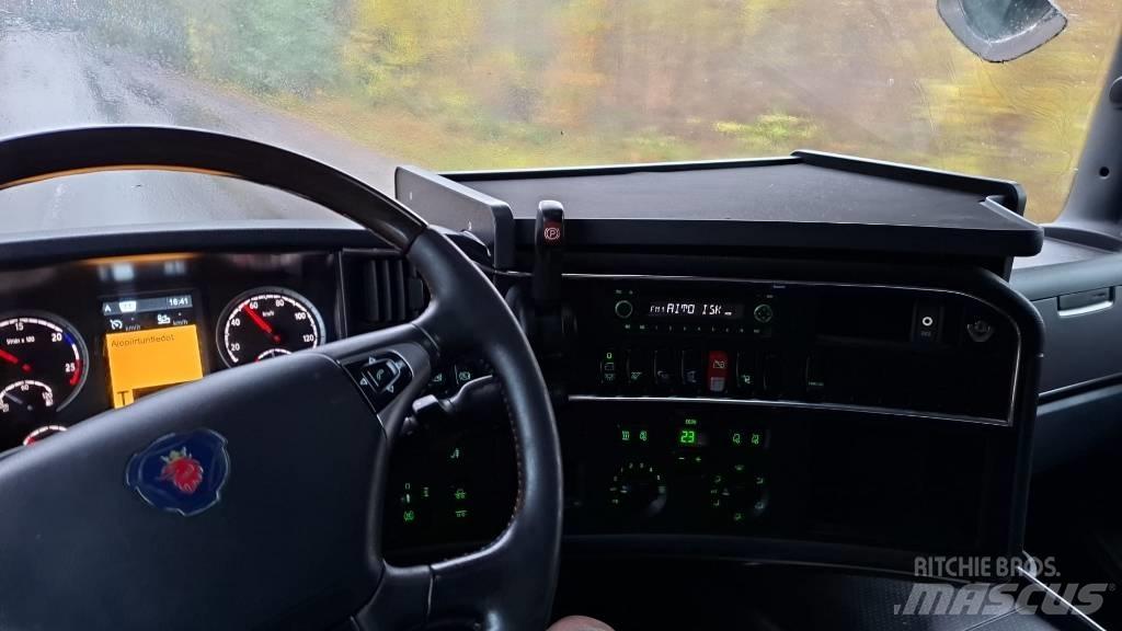 Scania R 560 Naudoti vilkikai