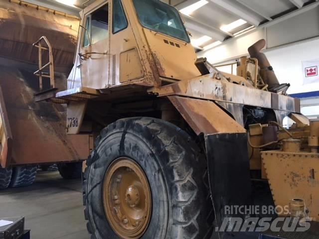 CAT 773 B Atliekų išvežimo technika