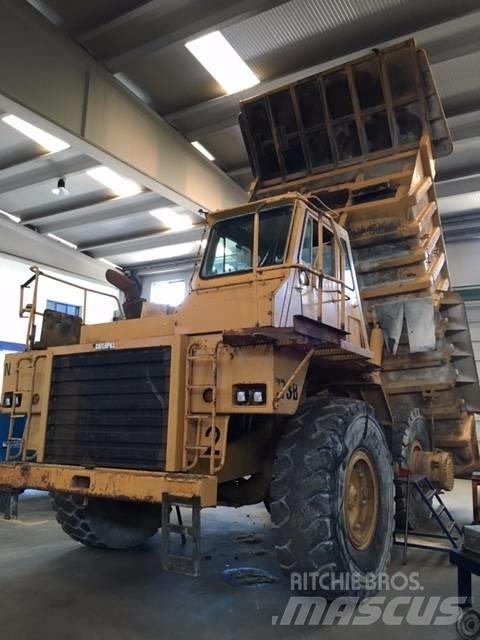 CAT 773 B Atliekų išvežimo technika
