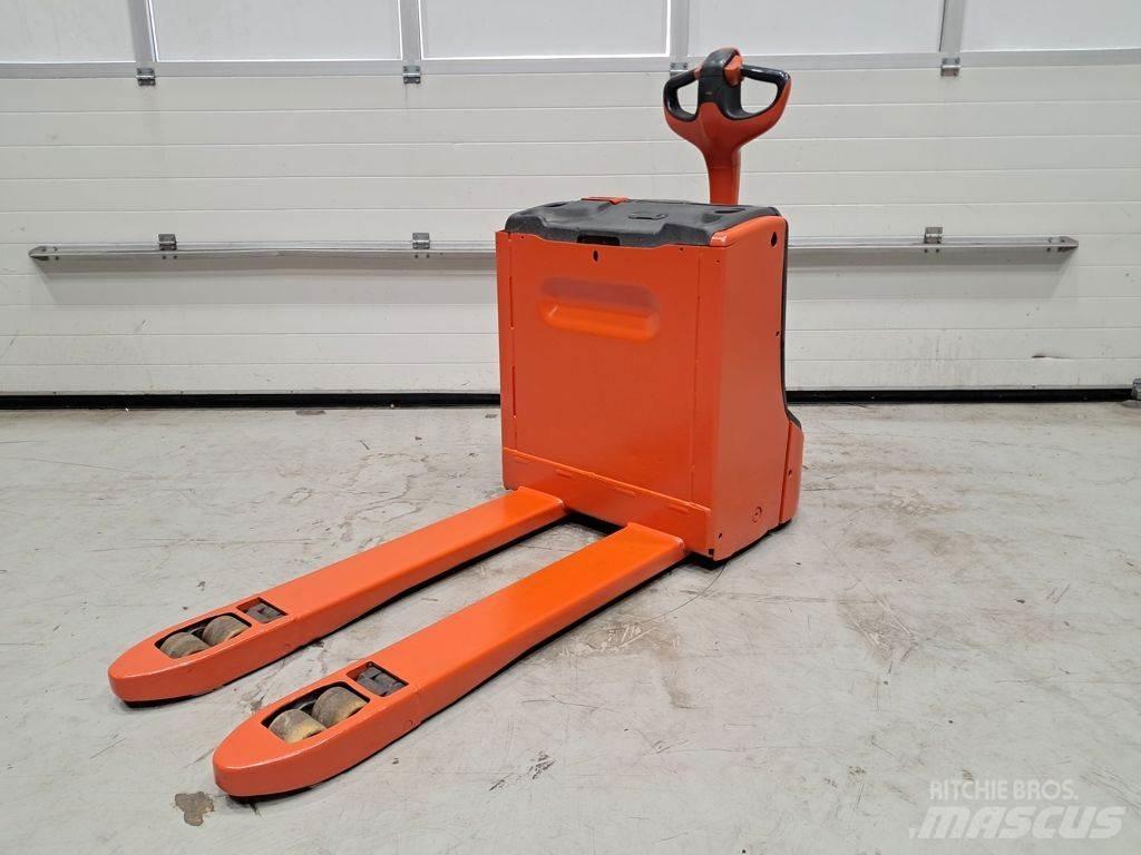Linde T16 Mažų aukščių keltuvai