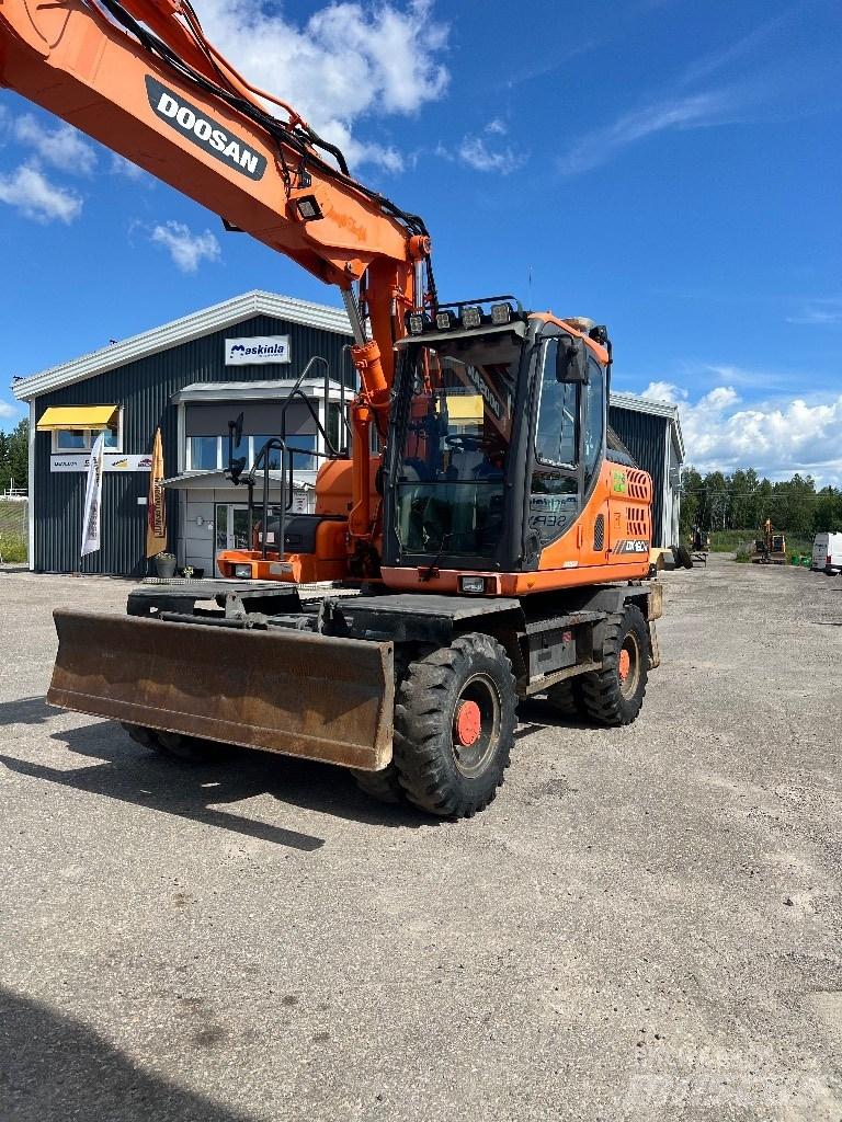 Doosan DX 160 W-3 Ratiniai ekskavatoriai