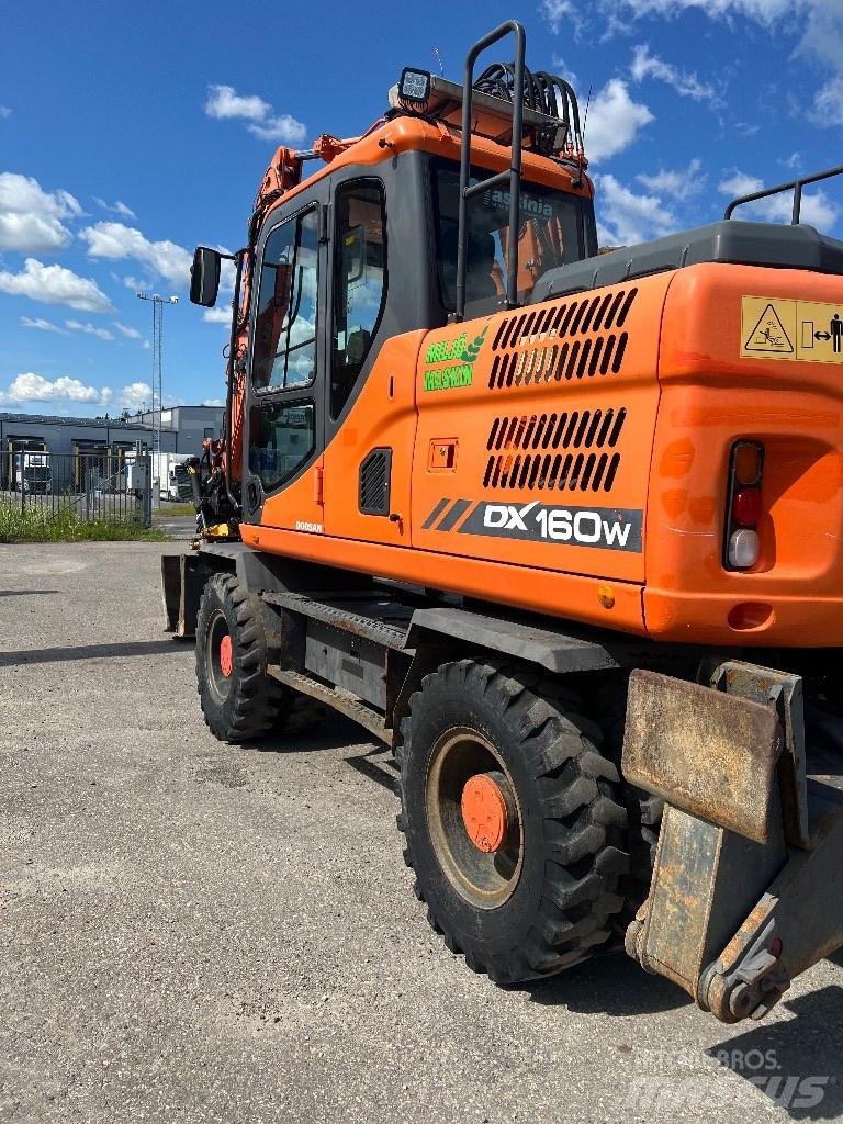 Doosan DX 160 W-3 Ratiniai ekskavatoriai