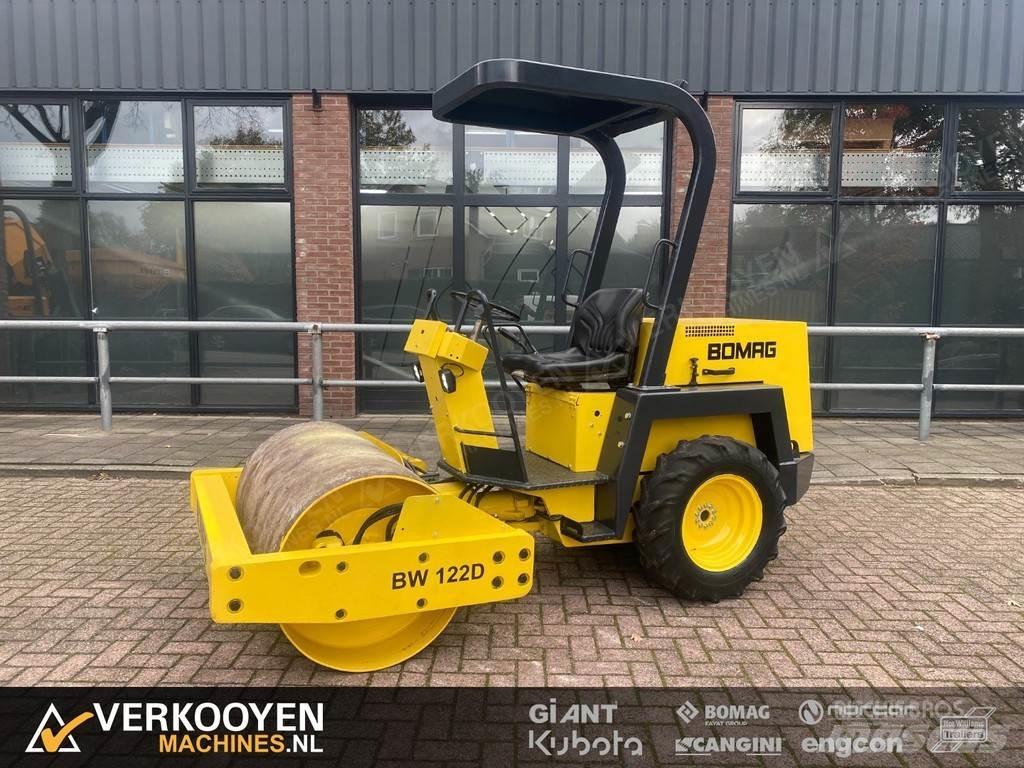 Bomag BW122D Kiti volai