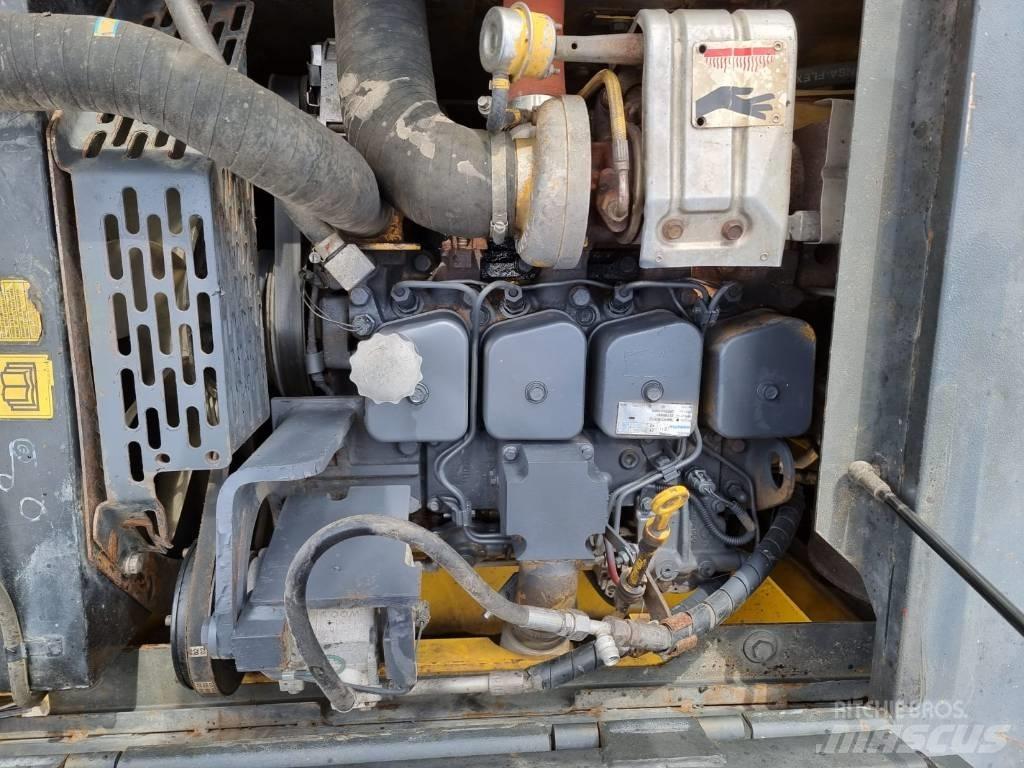 Komatsu PW 130-7K Ratiniai ekskavatoriai