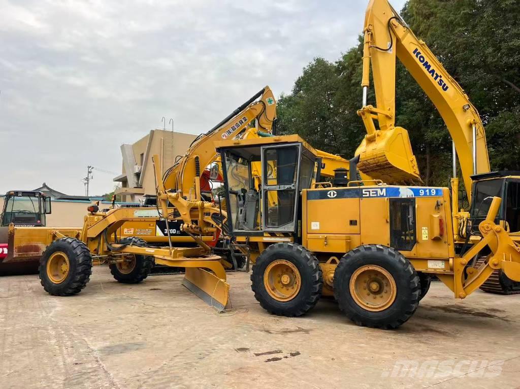 SEM 919 Greideriai