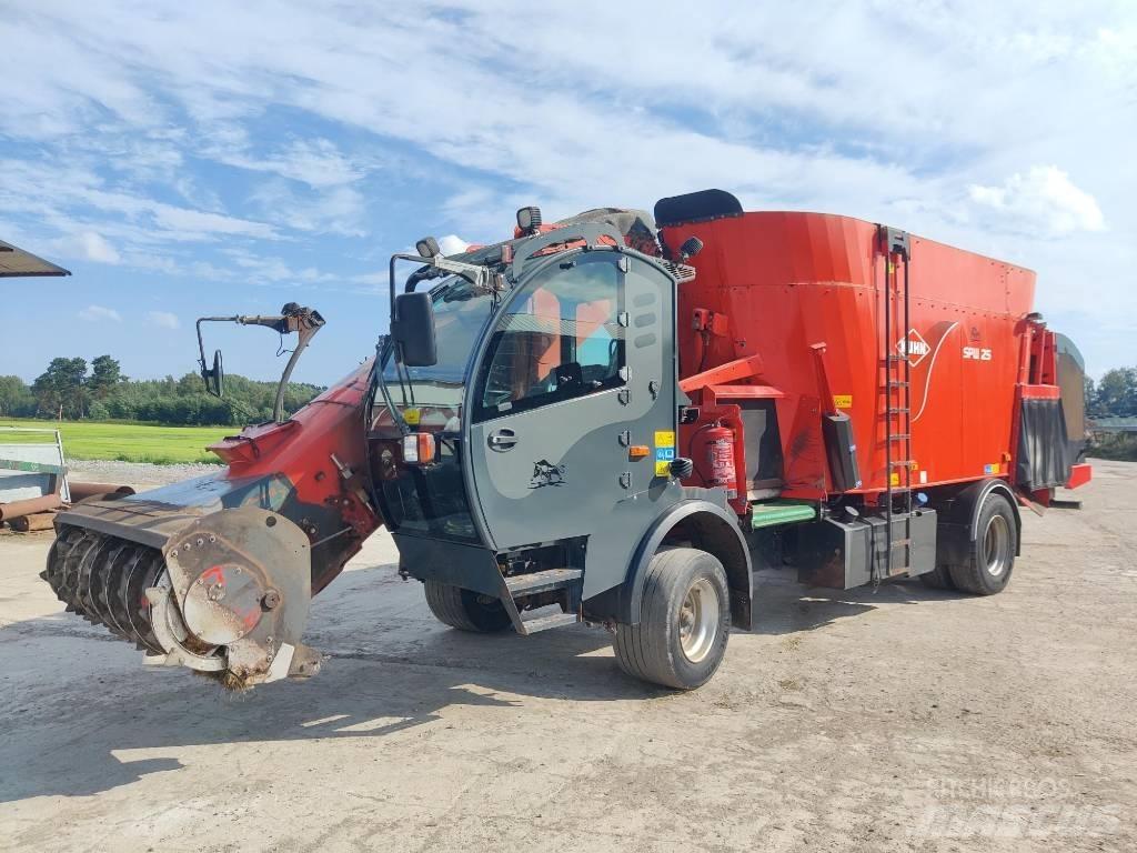 Kuhn SPW 25 Pašarų maišytuvai-dalytuvai