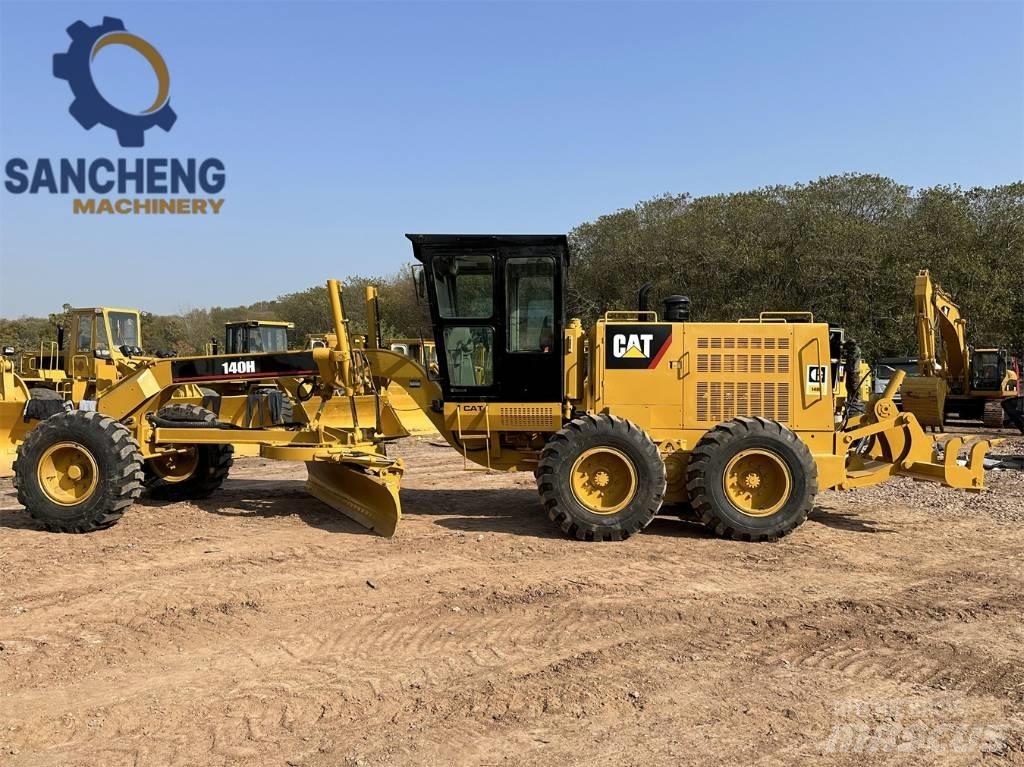 CAT 140 H Greideriai