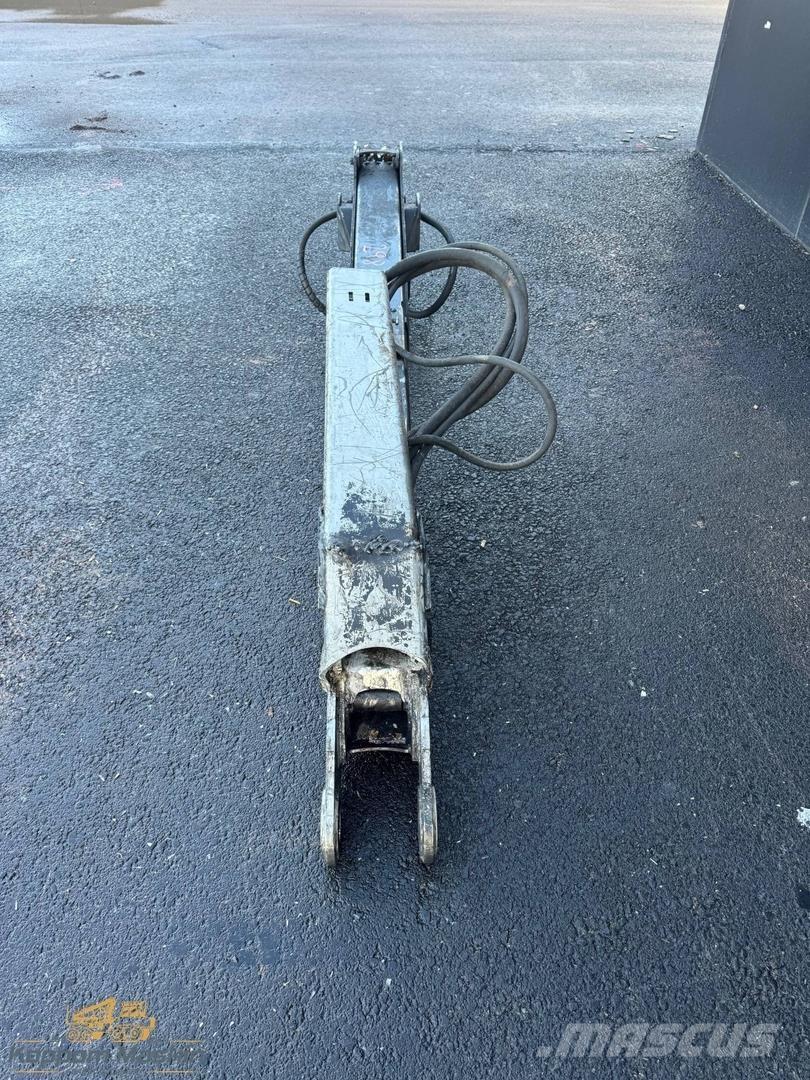 Komatsu 105F Medienos transportavimo mašinų kranai