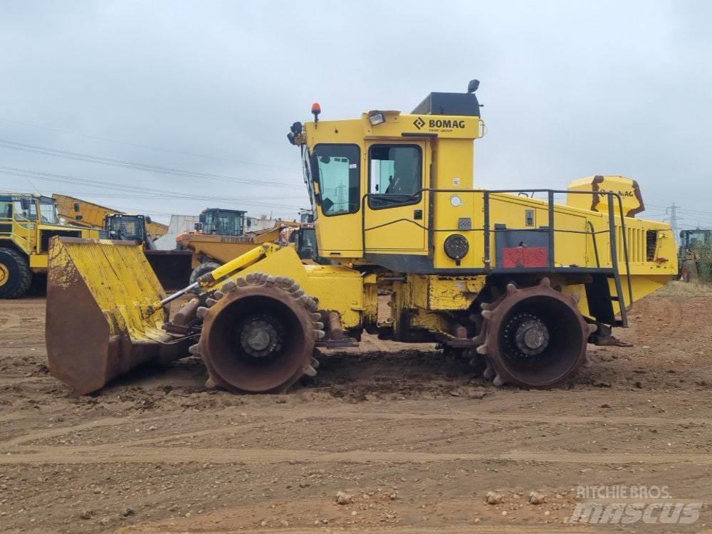 Bomag BC722RB2 Plūktuvai