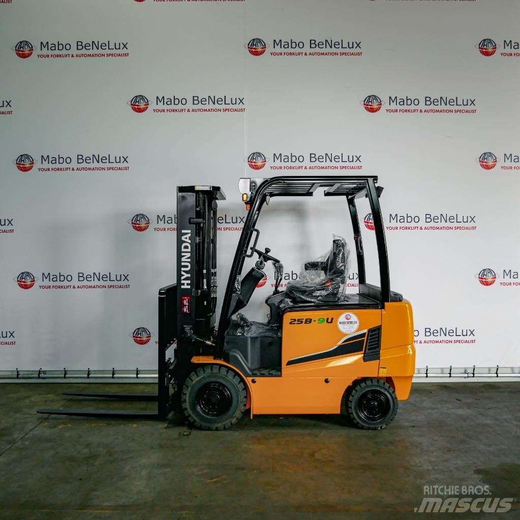 Hyundai 25B-9U Dyzeliniai krautuvai