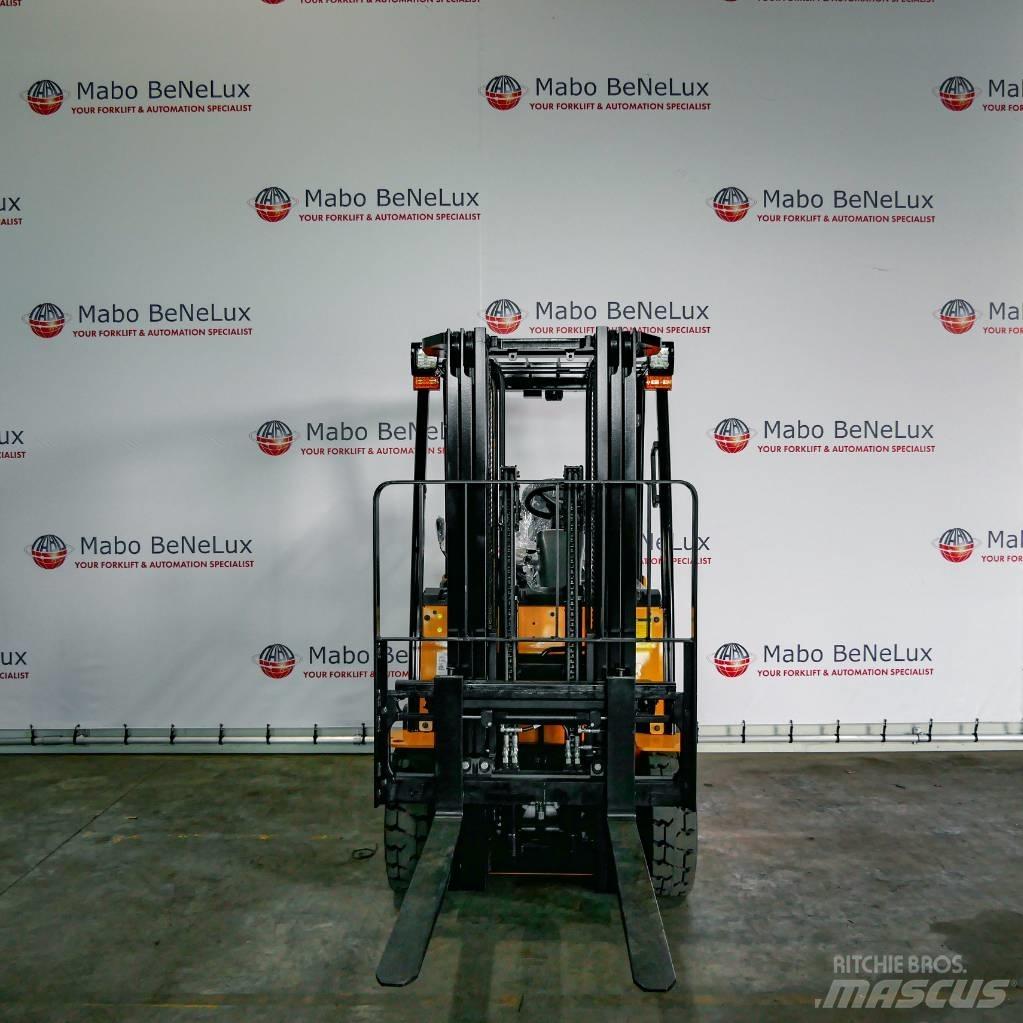 Hyundai 25B-9U Dyzeliniai krautuvai