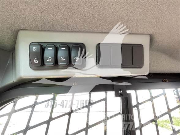 CAT 289D3 Krautuvai su šoniniu pasukimu