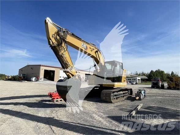 CAT 325 Vikšriniai ekskavatoriai