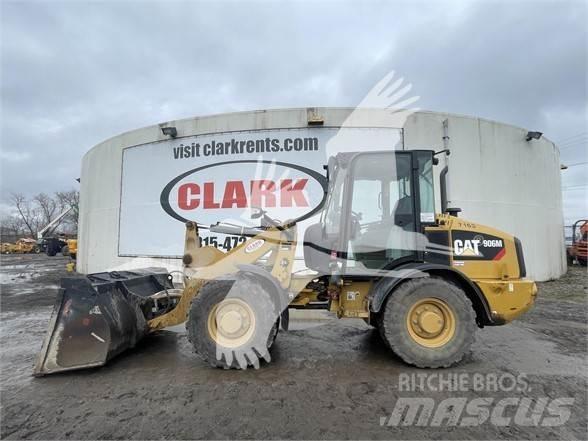 CAT 906M Naudoti ratiniai krautuvai