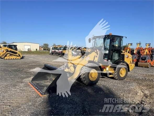 CAT 906M Naudoti ratiniai krautuvai